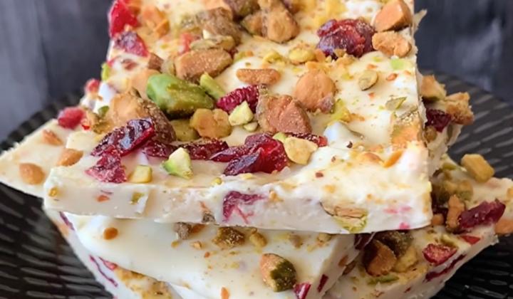 Holiday Pistachio Bark