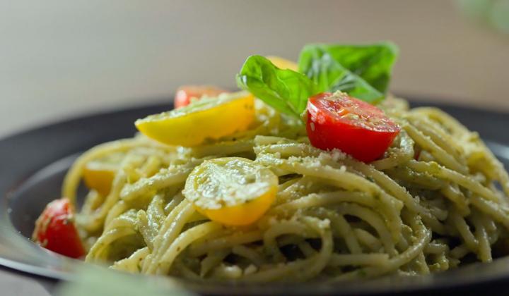 Spaghetti with Toasted Pistachio Pesto