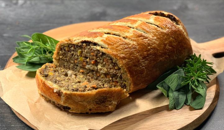 Vegan Wellington with Pistachios and Portabella Mushroom 